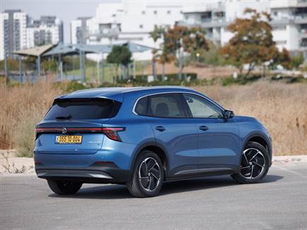 יחידת הנעה אחת - 170 כ&ldquo;ס וטווח נסיעה של 425 ק&ldquo;מ