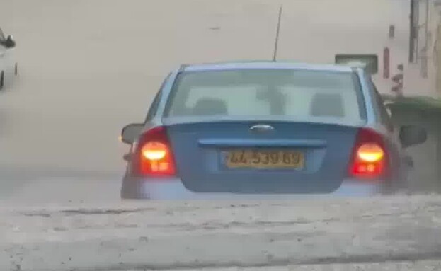 יבנה מתחת למים: עשרות מ״מ של גשם ירדו בשעה האחרונה יבנה מתחת למים: עשרות מ״מ של גשם ירדו בשעה האחרונה