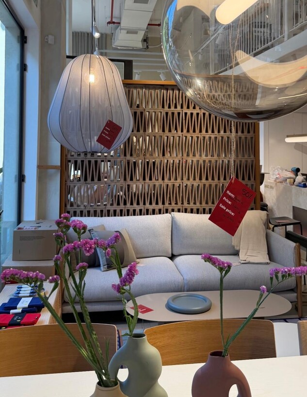 פראט ליבינג סייל