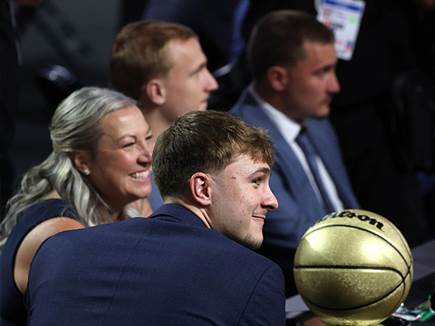 האמא פרסמה מחדש קריאה לפטר את האריסון (Getty)