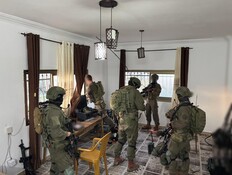 עוצר וכתר בקבאטיה - אין תנועה ברחובות העיר