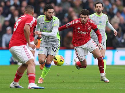 והציגו מחצית ראשונה משמימה (Photo by Michael Regan/Getty Images)