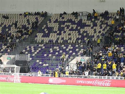 רק 7,605 אוהדים הגיעו (אלן שיבר)