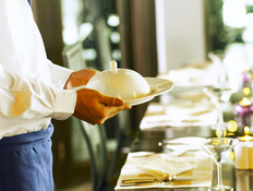 עוד מדינה יוצאת נגד מנת הגורמה: "זה עינוי"