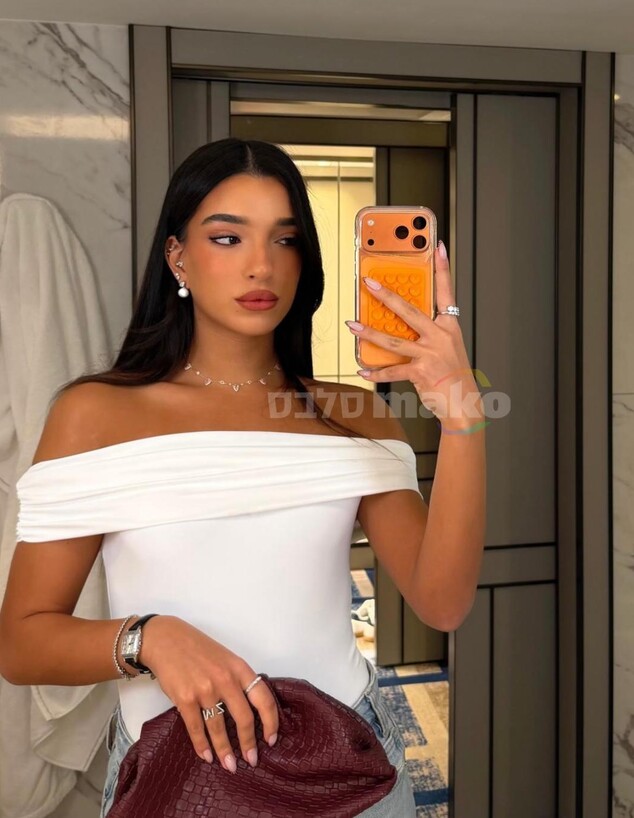 מאיה זיו בהילטון מאיה זיו בהילטון