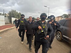 אובדן השליטה - והזעם על השר: "תרסן את המגלומן הזה"