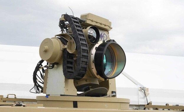 טקס מסירת מערכת ״אור איתן״ לצה״ל