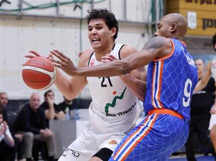 הוביל לצד אלבי. אנג`ל (אלן שיבר)