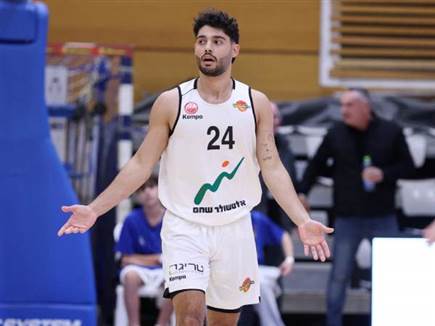 התפקס במחצית השנייה. ויטלם (אלן שיבר)