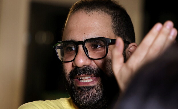 הפעיל הפוליטי המצרי-בריטי עלאא עבד אל-פתאח (צילום: רויטרס)