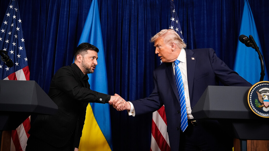 זלנסקי וטראמפ במסיבת עיתונאים בפלורידה