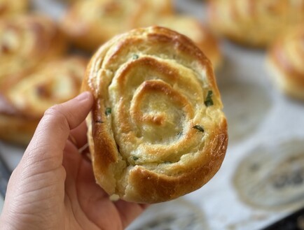 שושני שמרים עם תפוח אדמה. שילוב משמיים