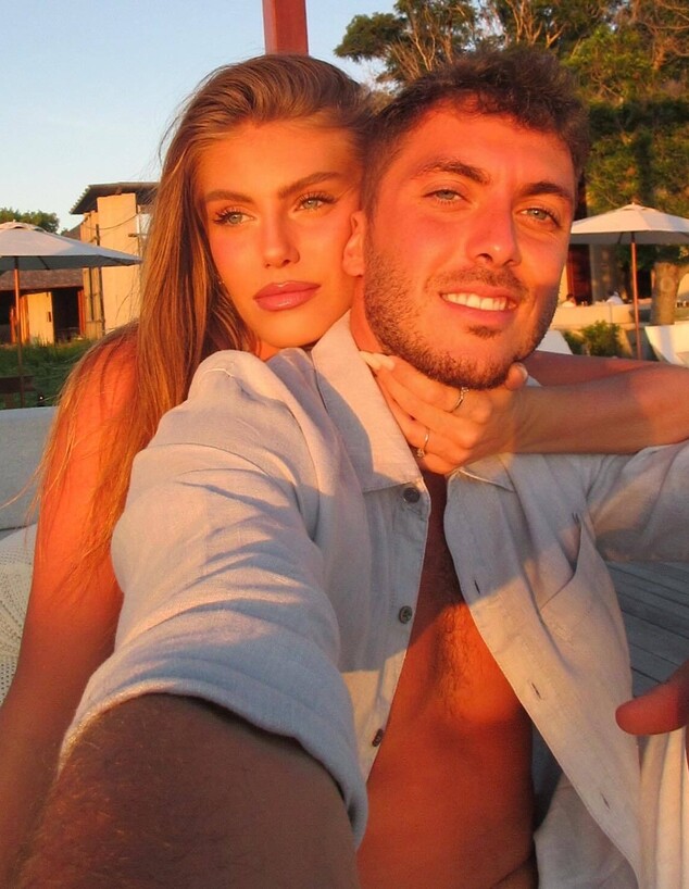 טיילור מלכוב, אייזיק נקש