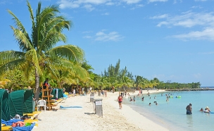 חוף הונדורס  (צילום: Kokoulina, shutterstock)