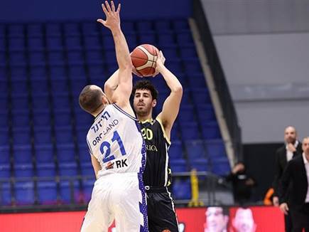 הגנת הרצליה הייתה בכל מקום (אלן שיבר)