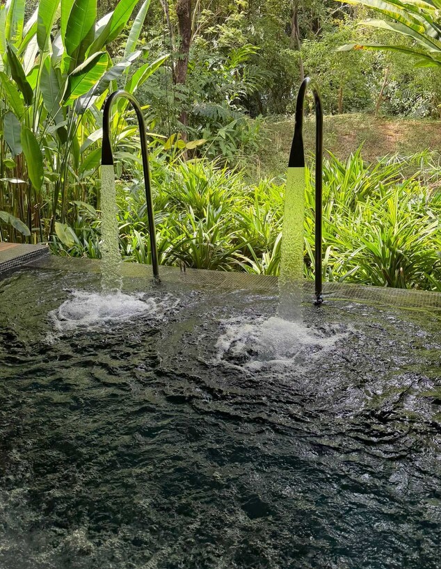 הבריכה במרכז הספא הבריכה במרכז הספא