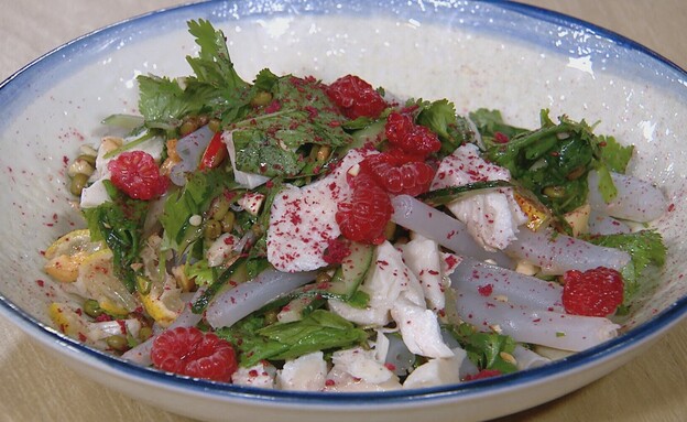 פורל על סלט דפי שעועית, שעועית מש ופטל 