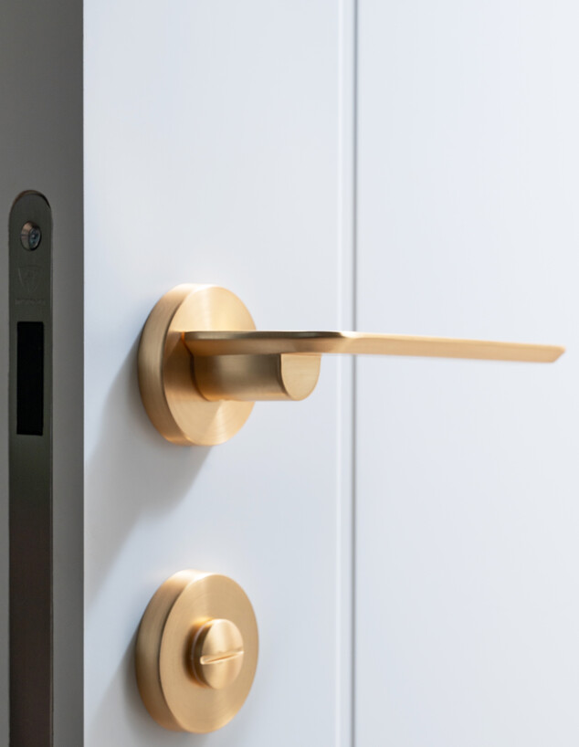 דלתות  הידית כתכשיט_עיצוב מיכל אגם אליסון