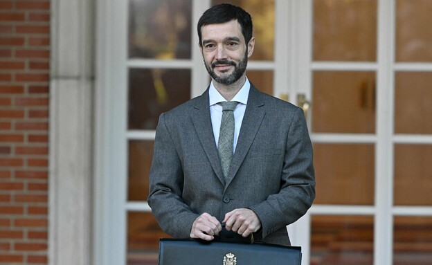 פבלו בוסטינדוי שר ספרדי נגד לינה בהתנחלויות בישראל