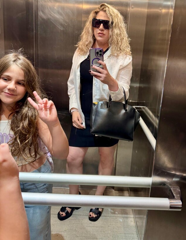 שרון קונפורטי ואיב שרון קונפורטי ואיב