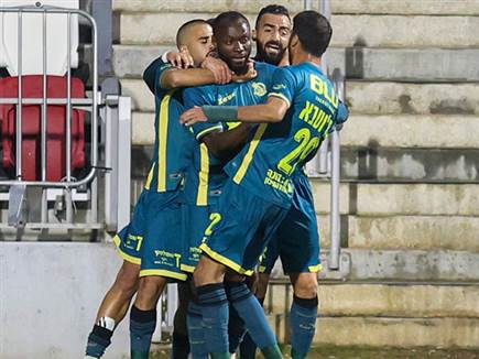 ואז הגיעה נגיעה גדולה של אווסו (קובי אליהו)