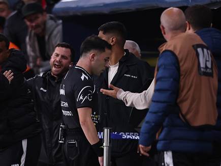 הרגע בו בוטל הפנדל שנשרק לזכות הפועל חיפה (מאור אלקסלסי)