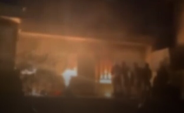 תיעוד מהמדאן באיראן: המפגינים תוקפים את הבסיג'