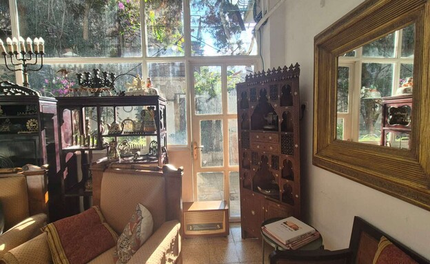 מאה שערים חדש 