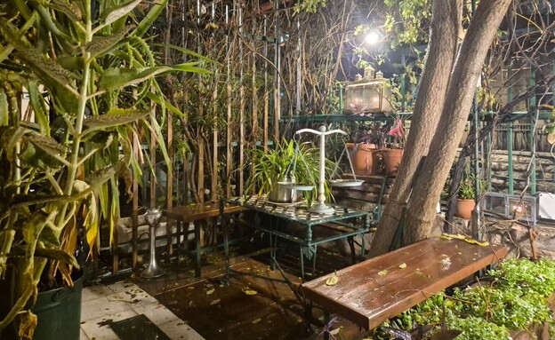 מלון מאה שערים 