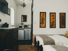 מלון מאה שערים (צילום: יעל פרנקו) מלון מאה שערים (צילום: יעל פרנקו)