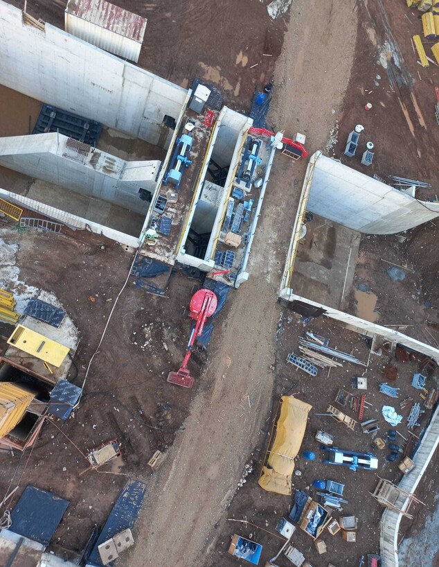 סכר על זרימת נחל איילון בפארק אריאל שרון 