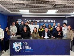 (ההתאחדות לכדורגל) (צילום: ספורט 5)