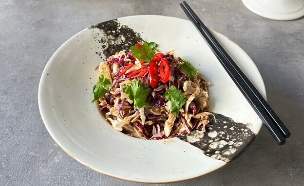 במקום לקנות - מכינים. רוטב שומשום יפני (צילום: תאיר מורדוך, mako אוכל)