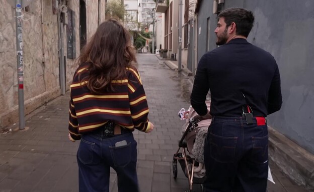 מאור וניב עם העגלה