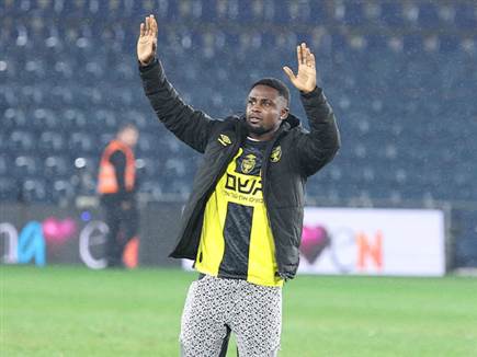 אינו בטדי (אלן שיבר) (צילום: ספורט 5)