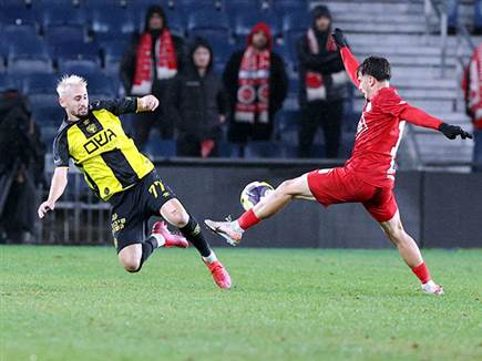 במשחק שנפתח בקצב גבוה בטדי (אלן שיבר)