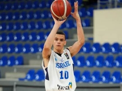 כבוד גדול. אורלנד (צילום: פיב"א) (צילום: ספורט 5)