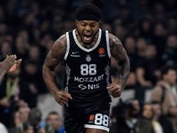 הכל תלוי בפרטיזן. ג`ונס (GETTY) (צילום: ספורט 5)