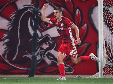 זלאטנוביץ` פרץ את הסכר (צילום: מאור אלקסלסי)