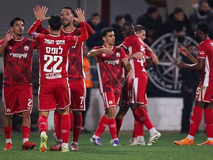 ב&ldquo;ש חותמת חגיגה גדולה וקונצרט ענק (צילום: מאור אלקסלסי)