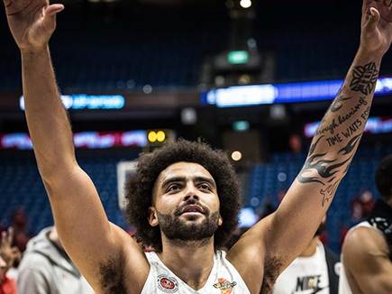 לאמב מאושר (אלן שיבר)