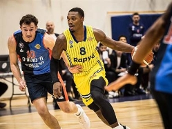 (עודד קרני) (צילום: ספורט 5)