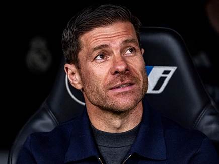 ניצחון גדול לאלונסו, שחוזר מהפגרה בצורה מושלמת (getty)