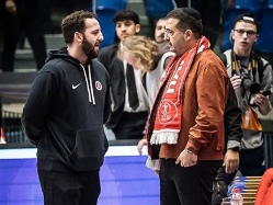 "אל תבכה". אדלסון וינאי (אלן שיבר) (צילום: ספורט 5)