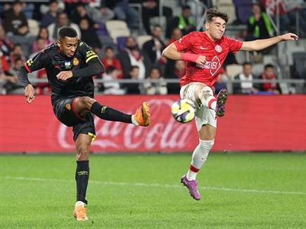 קרב עיקש (דני מרון)