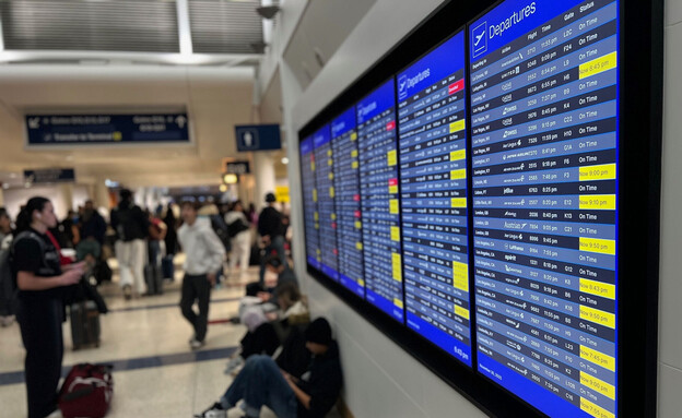 עיכוב טיסות בשדה תעופה