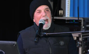 בילי ג'ואל בהופעה (צילום: Wellington Parks/Recreation and Community Services)