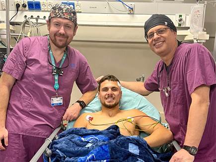 בליץ` לאחר הניתוח (צילום: ספורט 5)