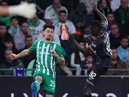 גומס הורחק אחרי עבירה חריפה (צילום: מאור אלקסלסי)