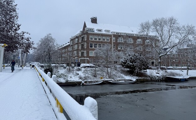 שלג כבד באמסטרדם